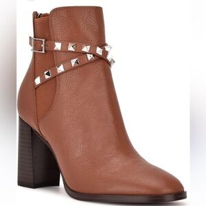 Nine West Studded Tan Brown Leather Ankle Boots Size 8